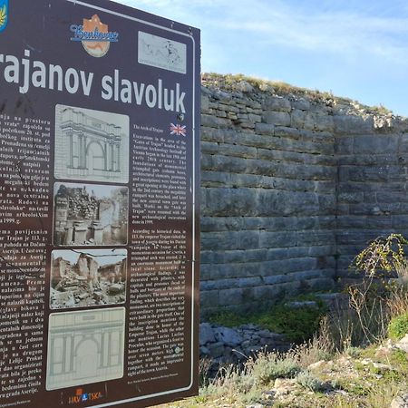 Apartmani Orhideja Gornji Karin Εξωτερικό φωτογραφία