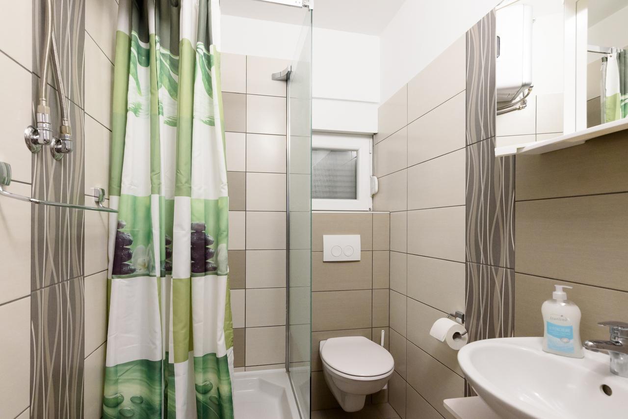 Apartmani Orhideja Gornji Karin Δωμάτιο φωτογραφία