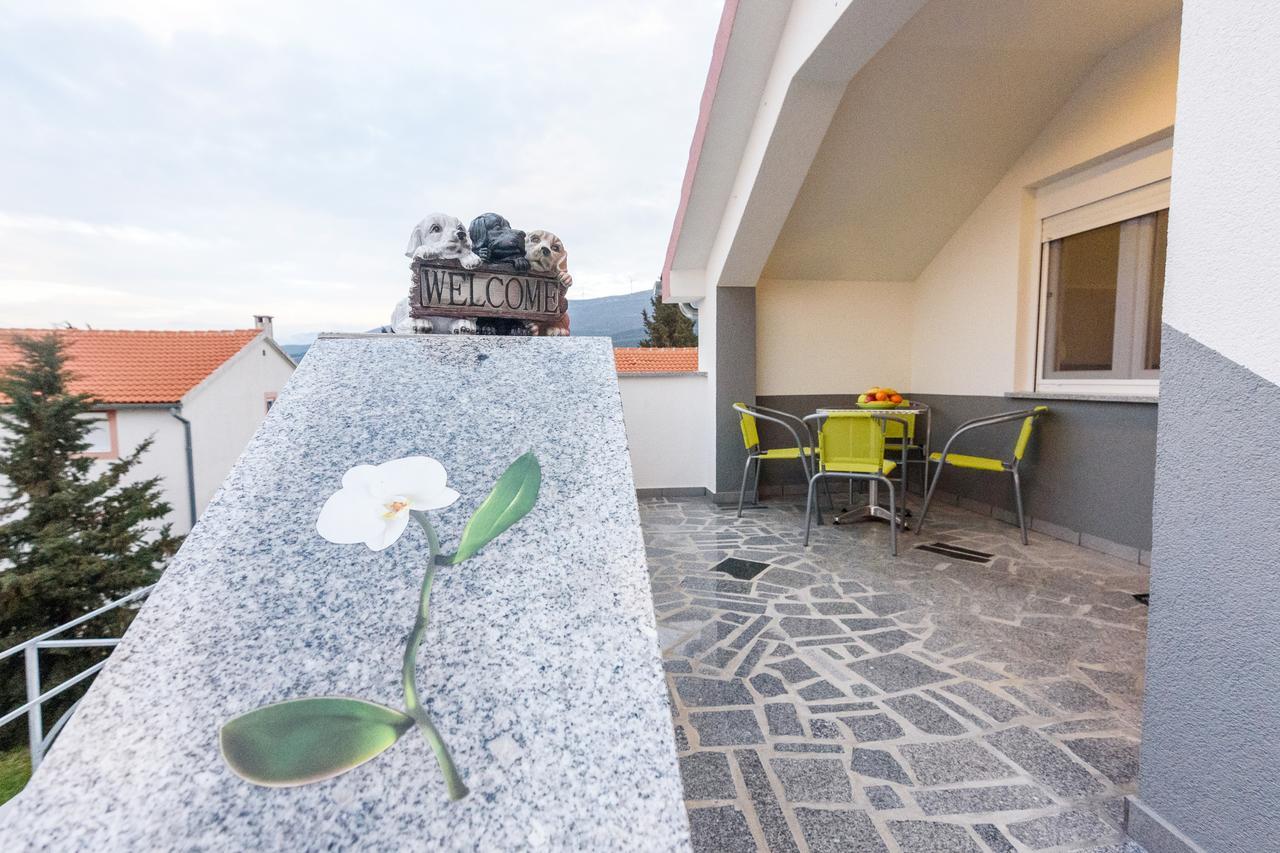Apartmani Orhideja Gornji Karin Εξωτερικό φωτογραφία